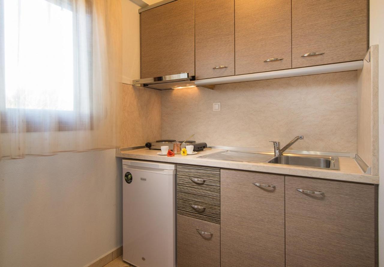 Rodon Garden Apartment Sarti Ngoại thất bức ảnh